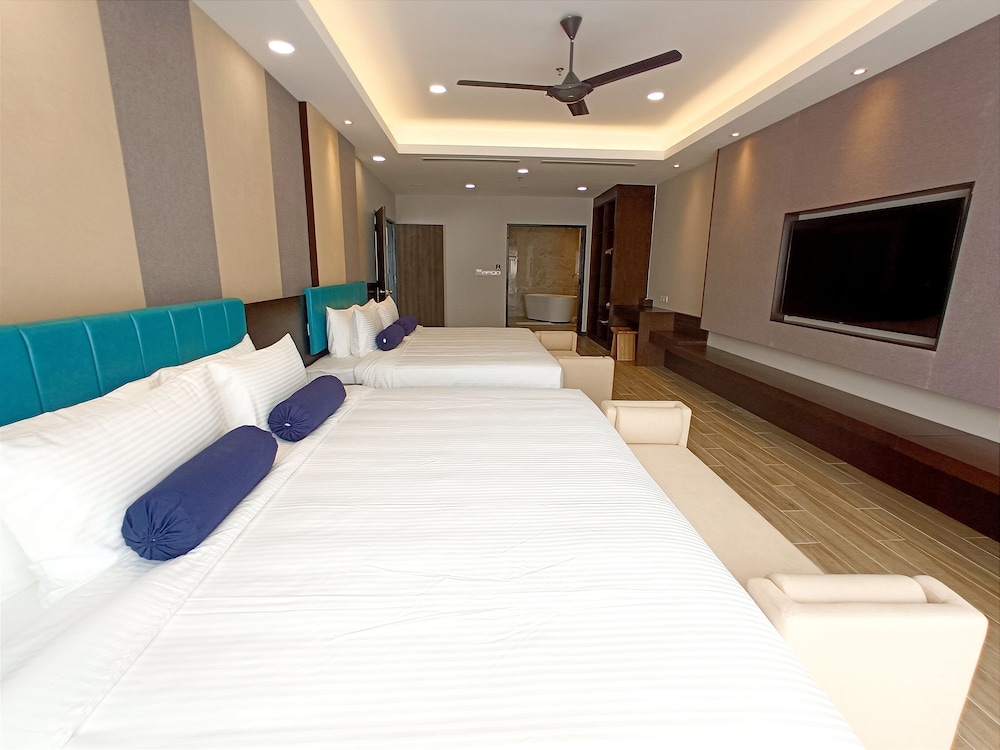 Pacific Regency Beach Resort Port Dickson 20/48