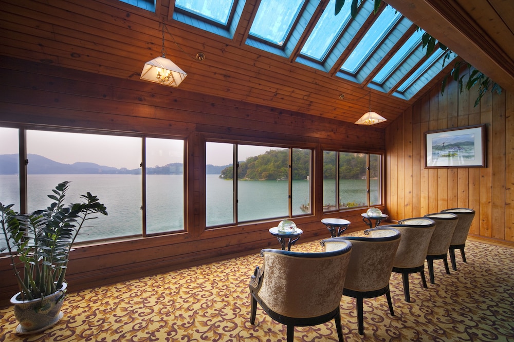 The Richforest Hotel- Sun Moon Lake 25/50