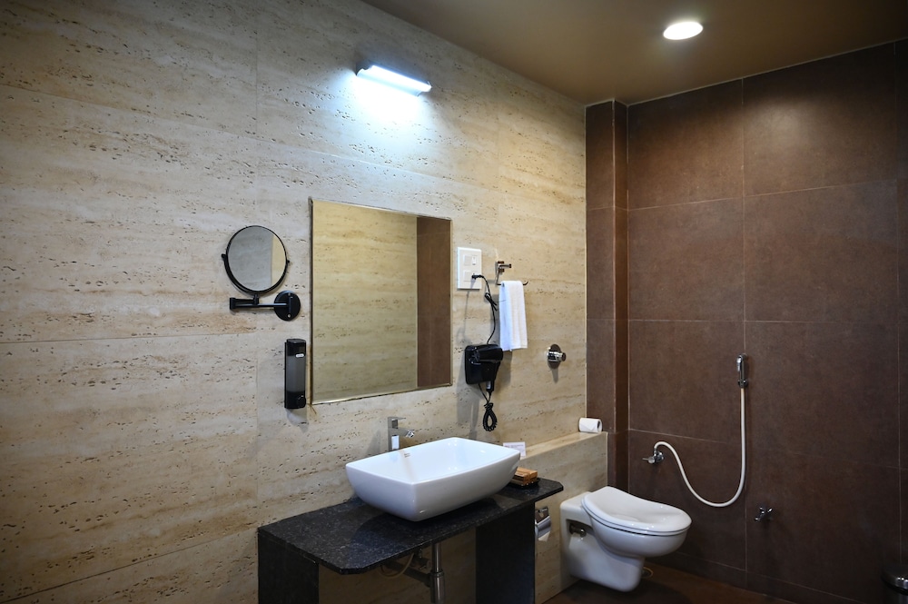 Mastiff Select Riveria Resort, Igatpuri Road, Nashik 61/61