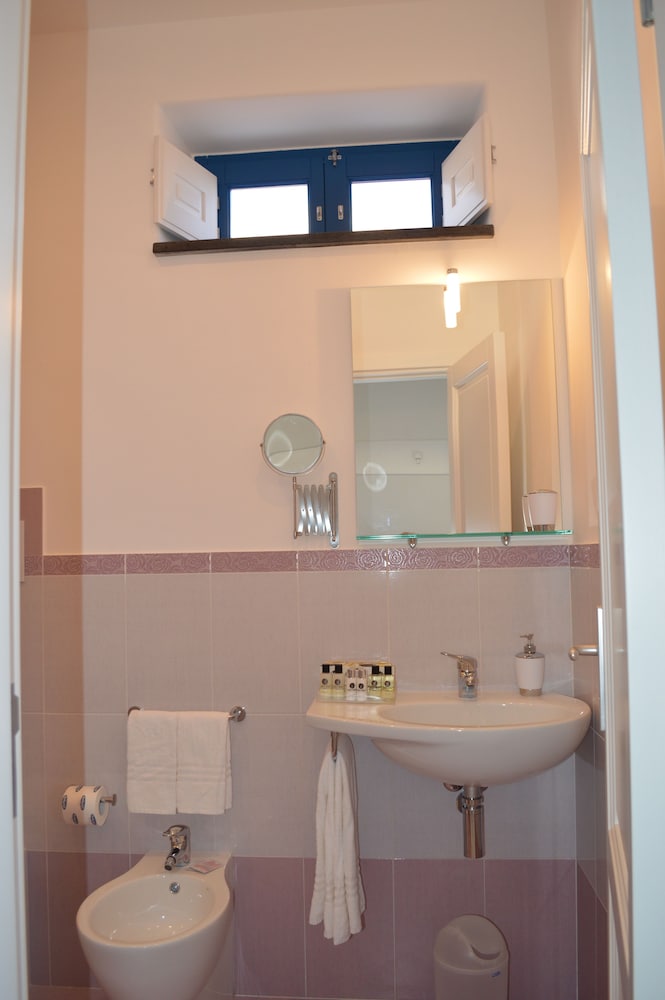 'A Alera Room And Breakfast 44/50