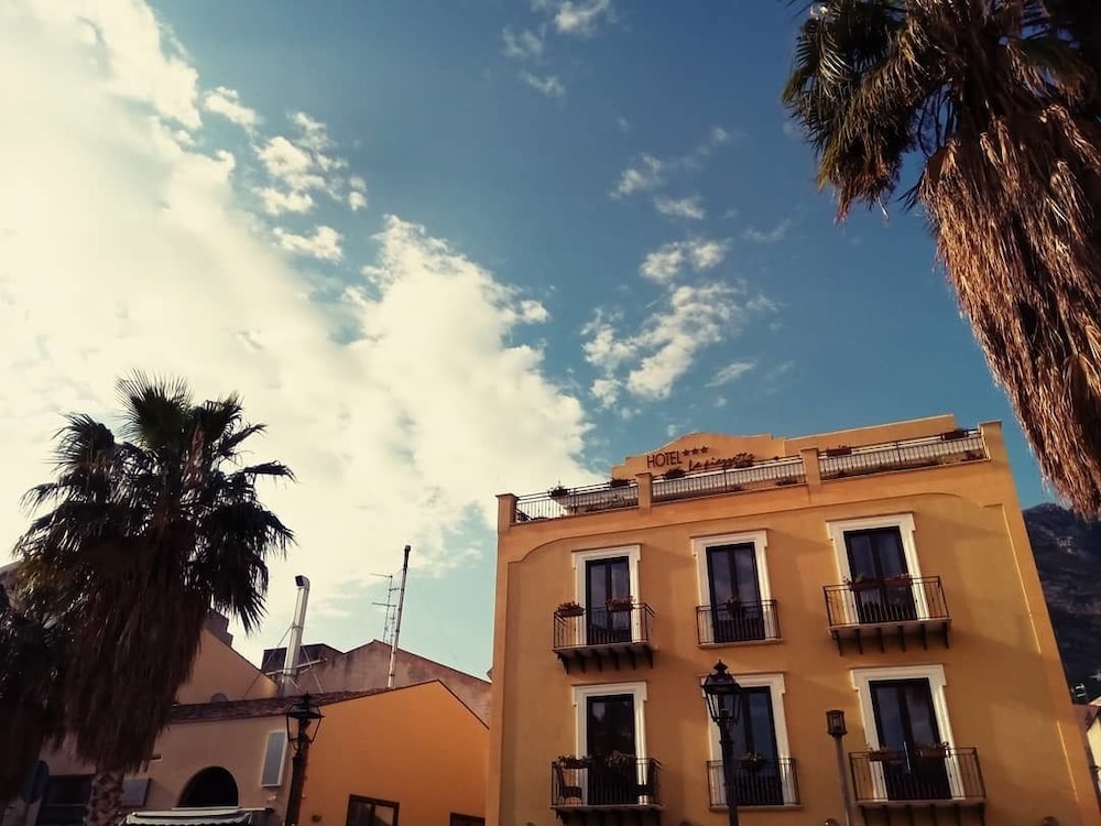Hotel La Piazzetta 1/50