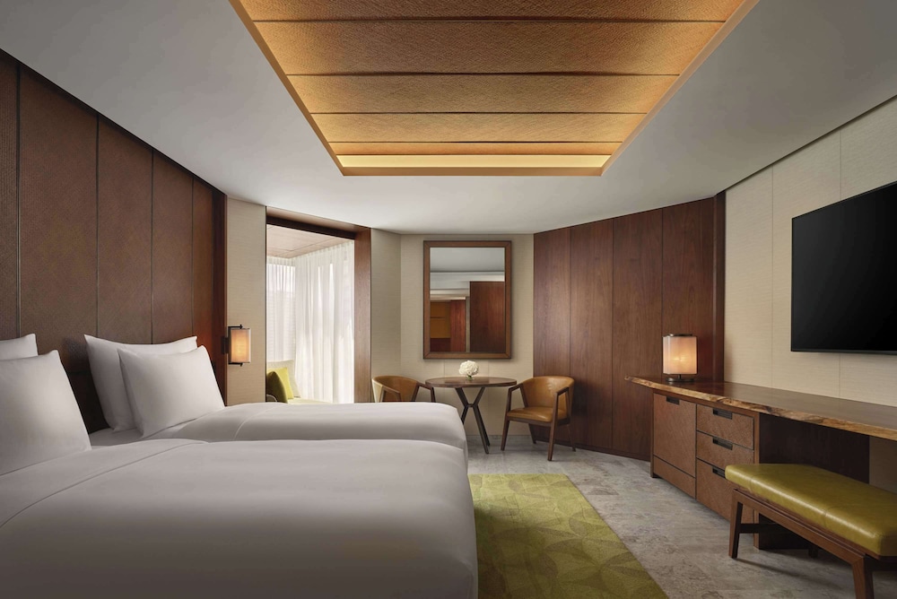 ROOM, TWIN BEDS