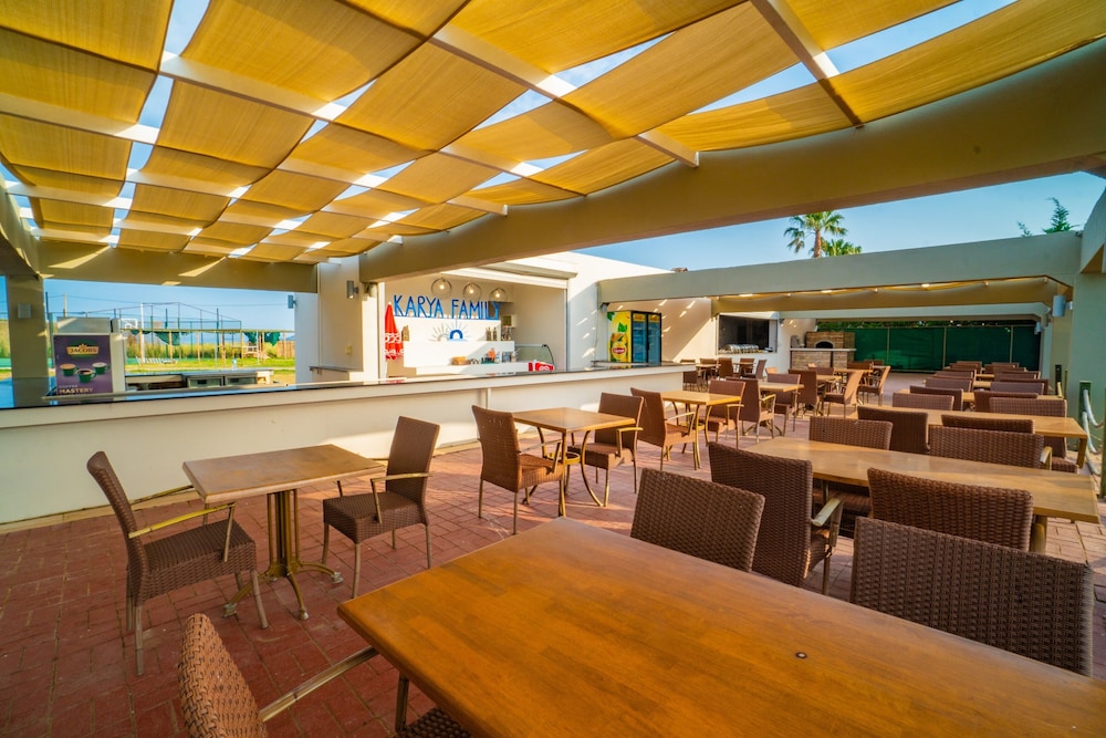 Karya Family Resort 76/88