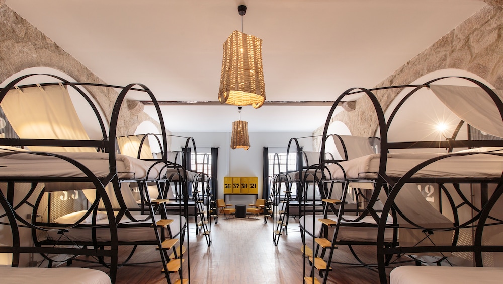 The House Of Sandeman Hostel & Suites 33/50