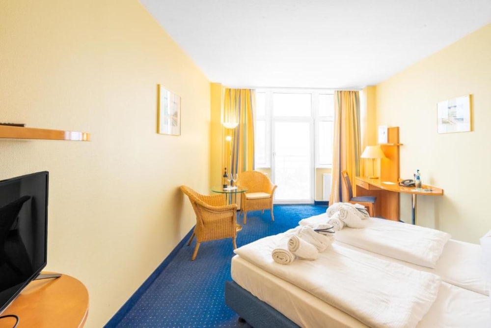 Arkona Strandhotel 12/50