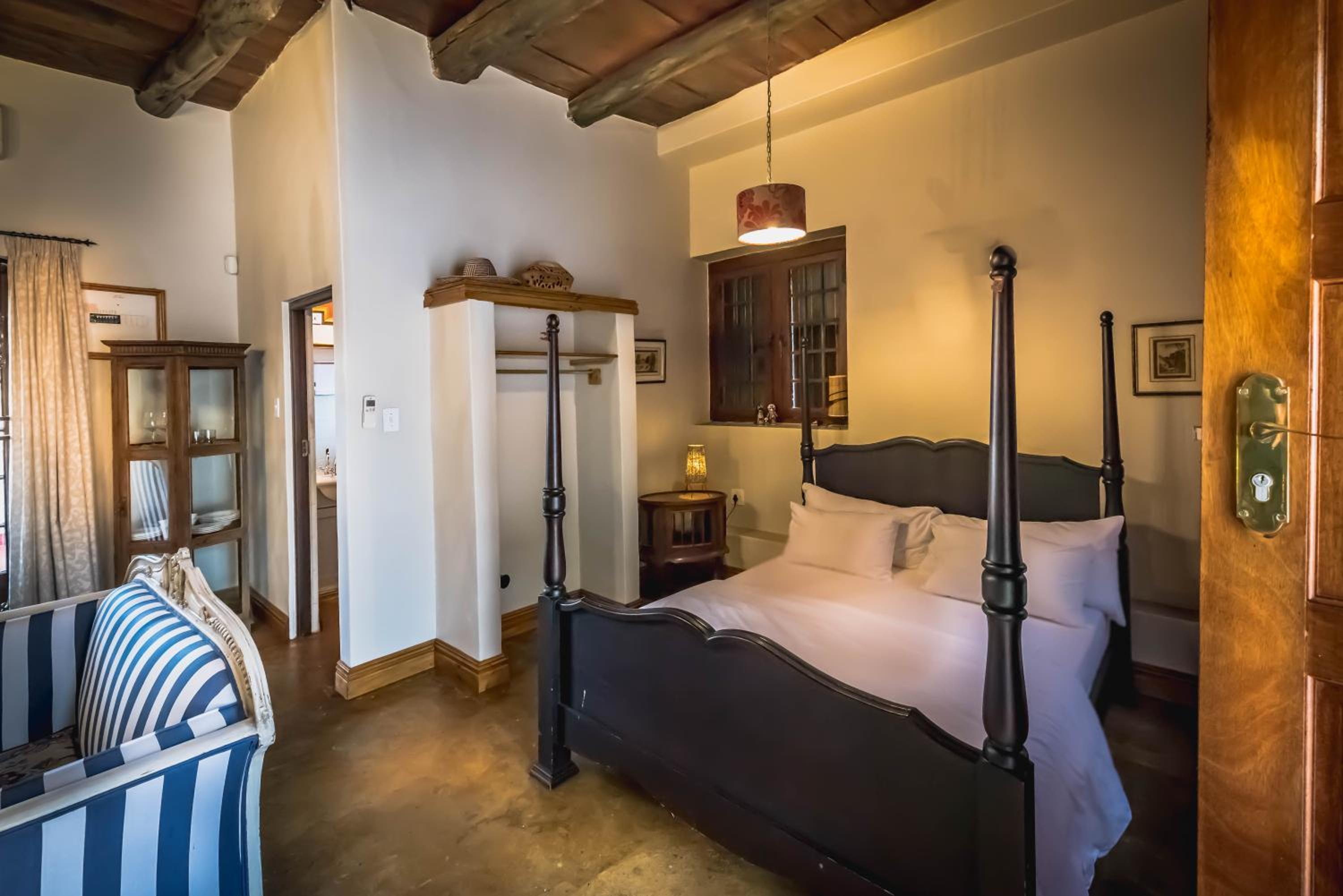 De Leeuwenhof Hotel/Guesthouse 3/25