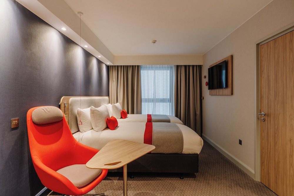 Holiday Inn Express Liverpool Central an IHG Hotel 11/30