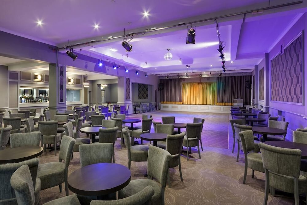 Royal Hotel Whitby 45/61