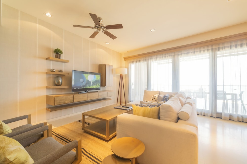 Puerta Cortes Residences 28/48