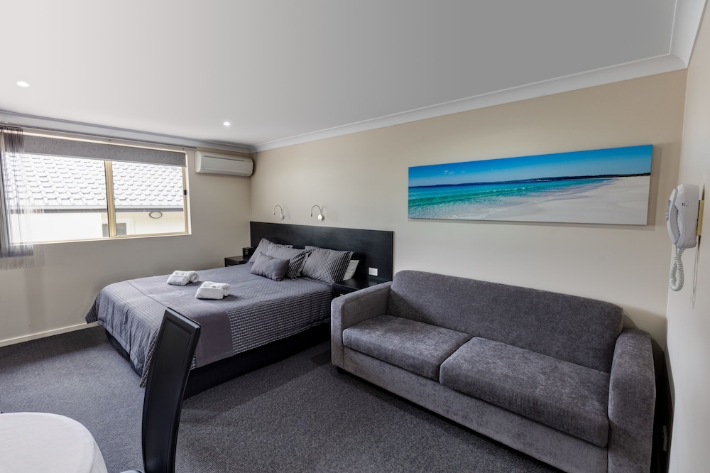 Dolphin Shores Jervis Bay 38/55