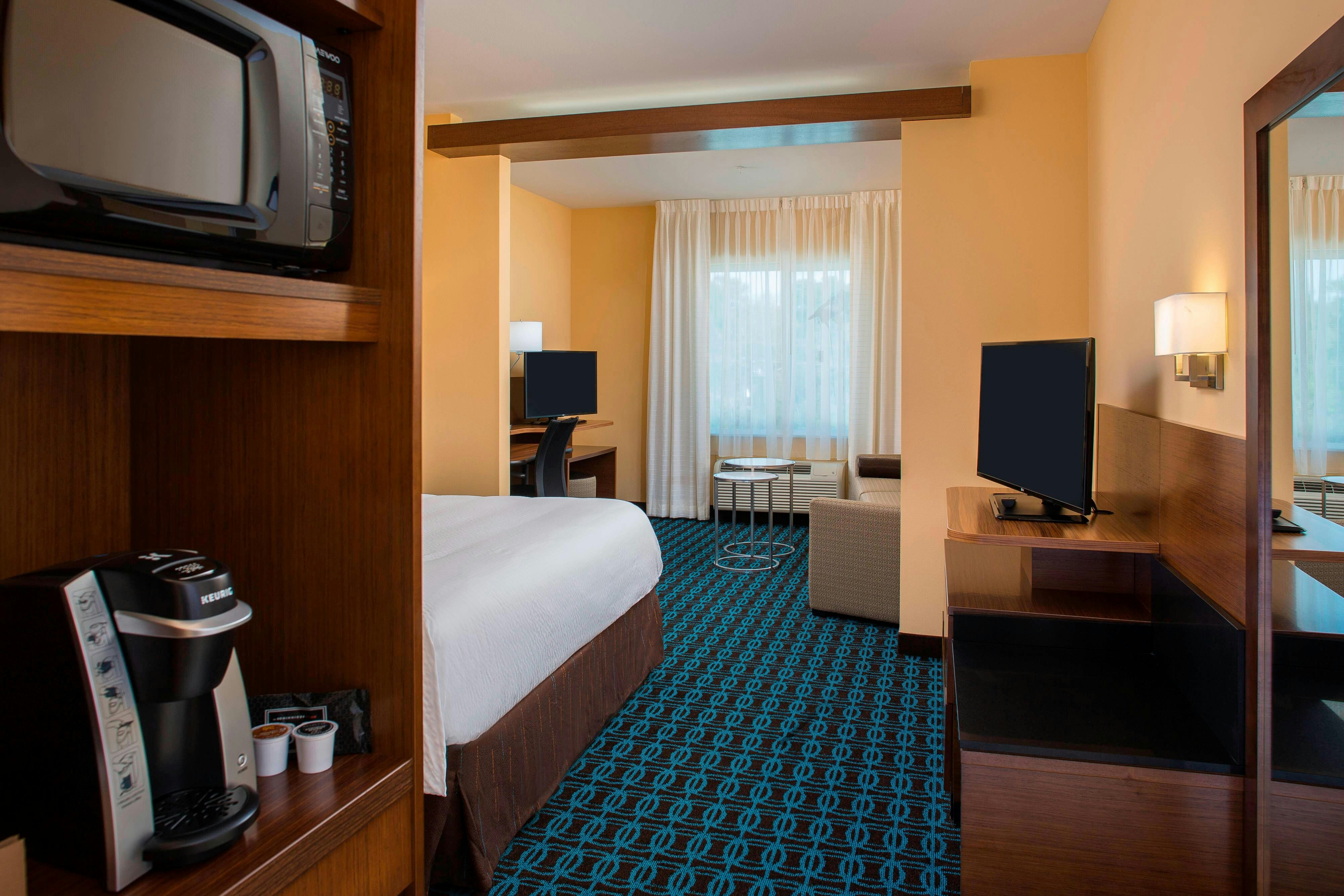 Fairfield Inn Suites Cut Off Galliano 18/19