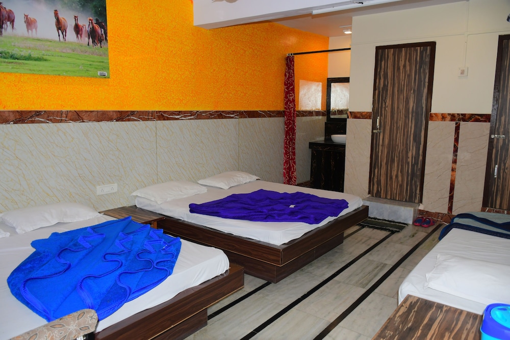 Shri Ganesh Hotel Mount Abu 11/36