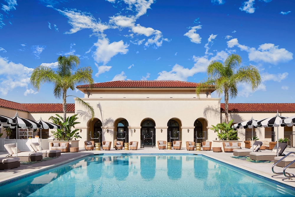 Pasadena Hotel and Pool 3/71