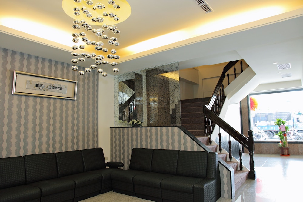 Ai-Lai Fashion Hotel 55/72