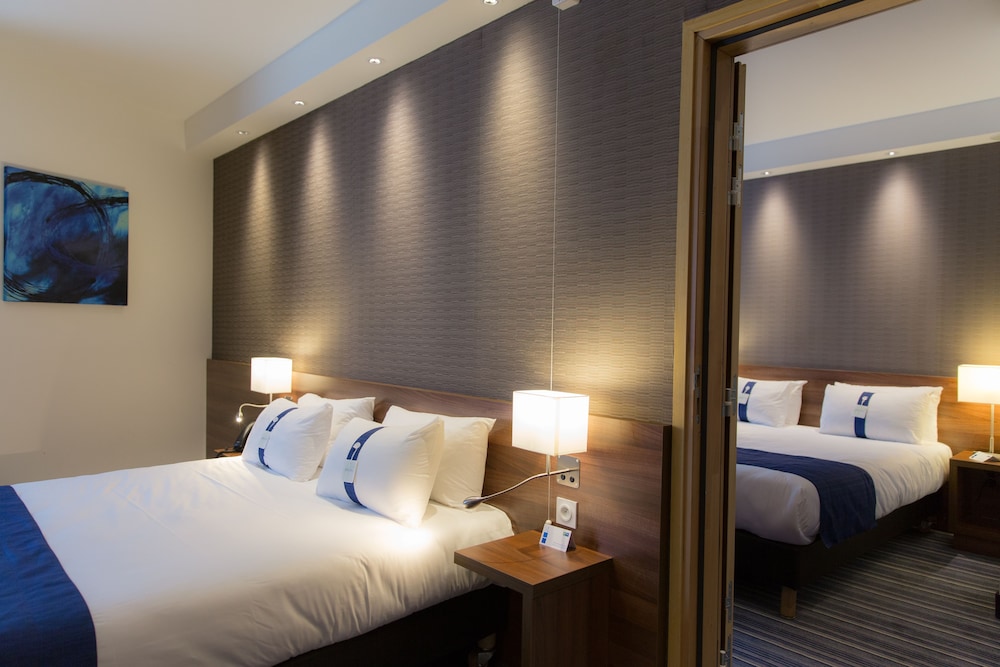 STANDARD, DOUBLE BED, ACCESSIBLE