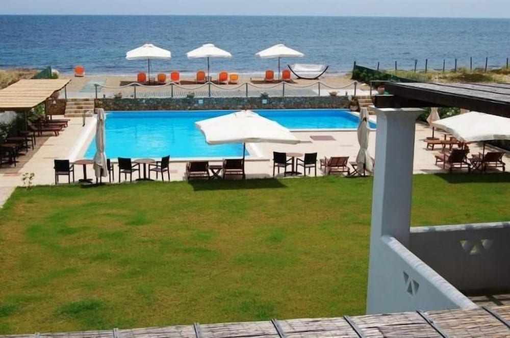 Vina Beach Hotel 40/50