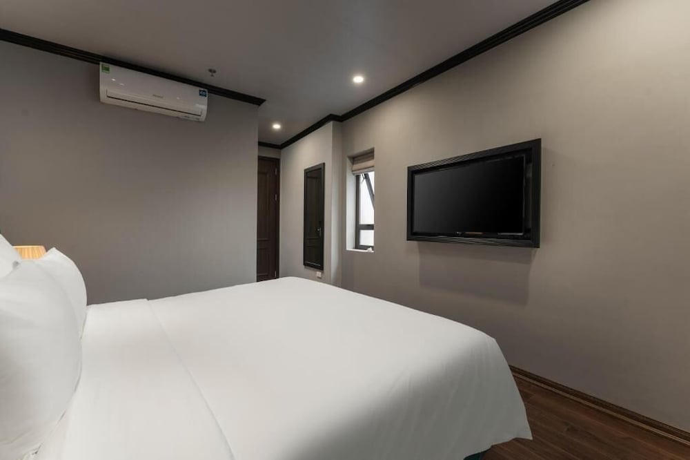 Hanoi Embrace Boutique Hotel 17/39
