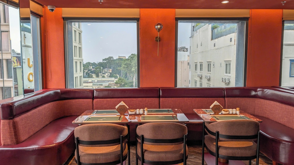 Kin Hotel Ly Tu Trong 29/49