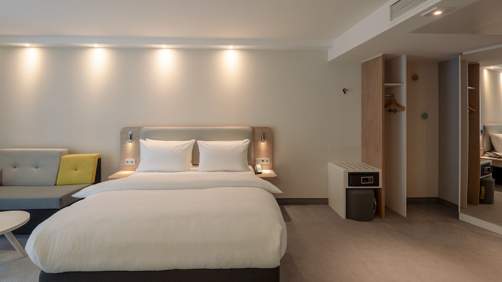 Holiday Inn Express Offenbach 14/68