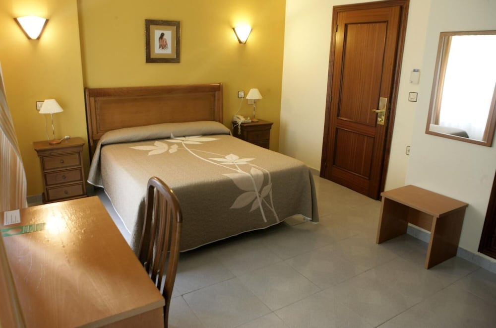 Hotel Azpiazu 10/34