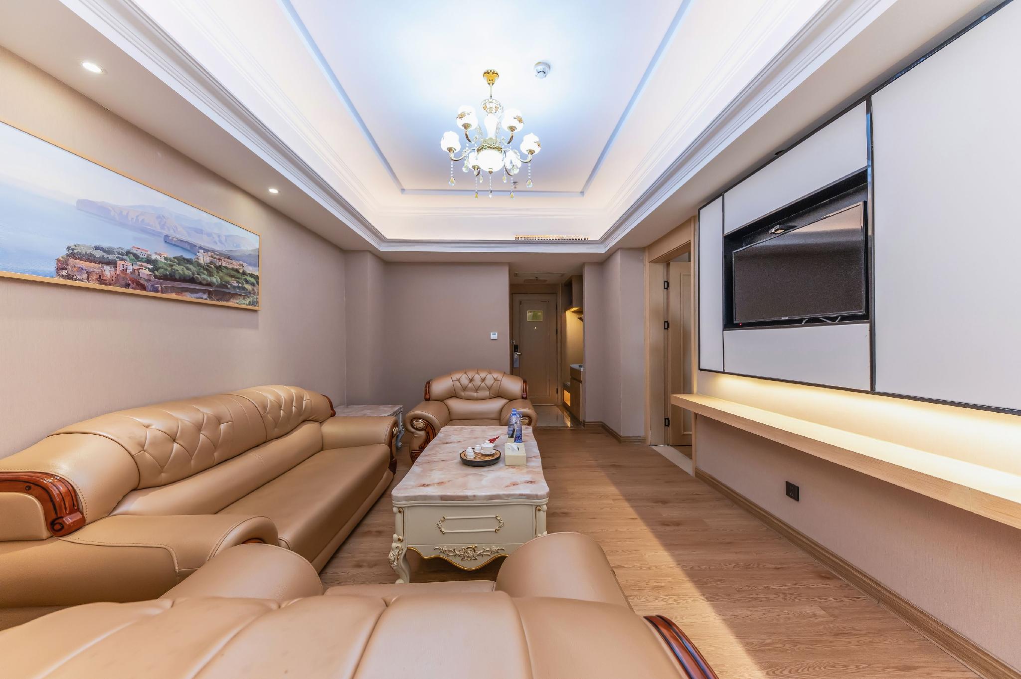 Vienna Hotel (Shantou Chaoyang High-Speed Railway Station) 33/51