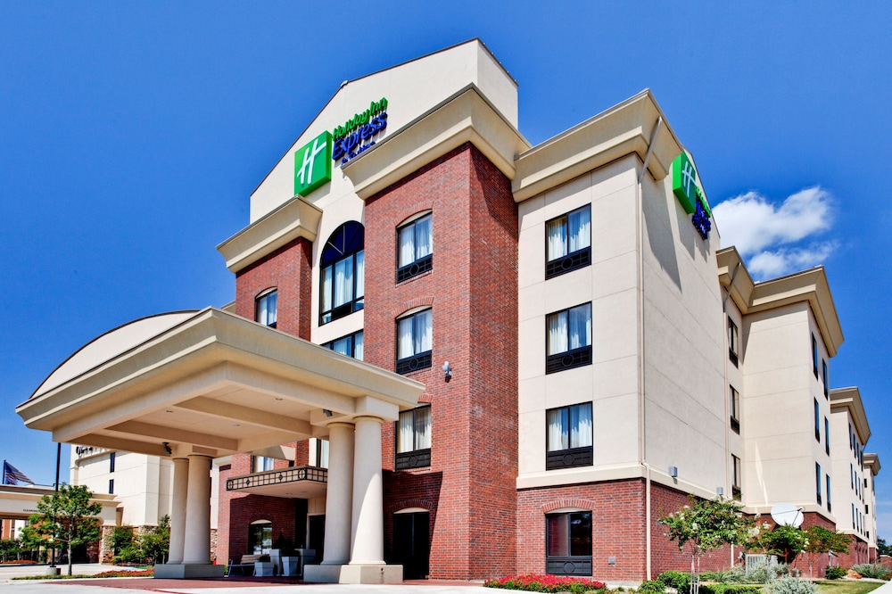 Holiday Inn Express Hotel And Suites Dfw West Hurst 1/74