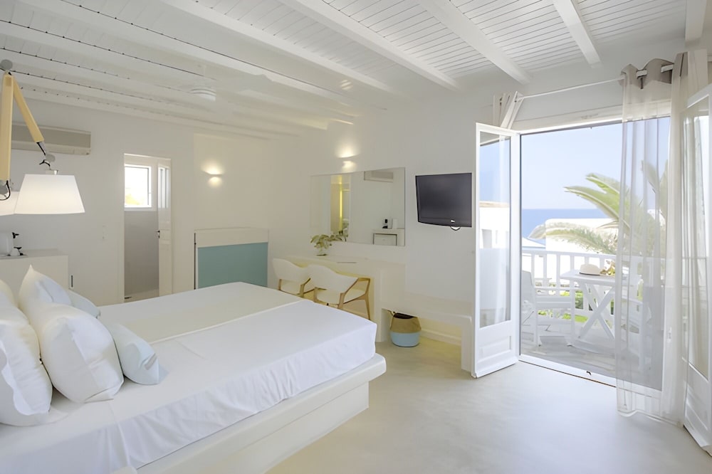 Andronis Minois - Small Luxury Hotels of the World 26/64