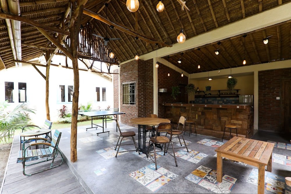 Artemis Villa And Hotel 10/46
