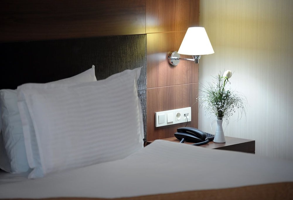 Rhiss Hotel Bostanci 19/64