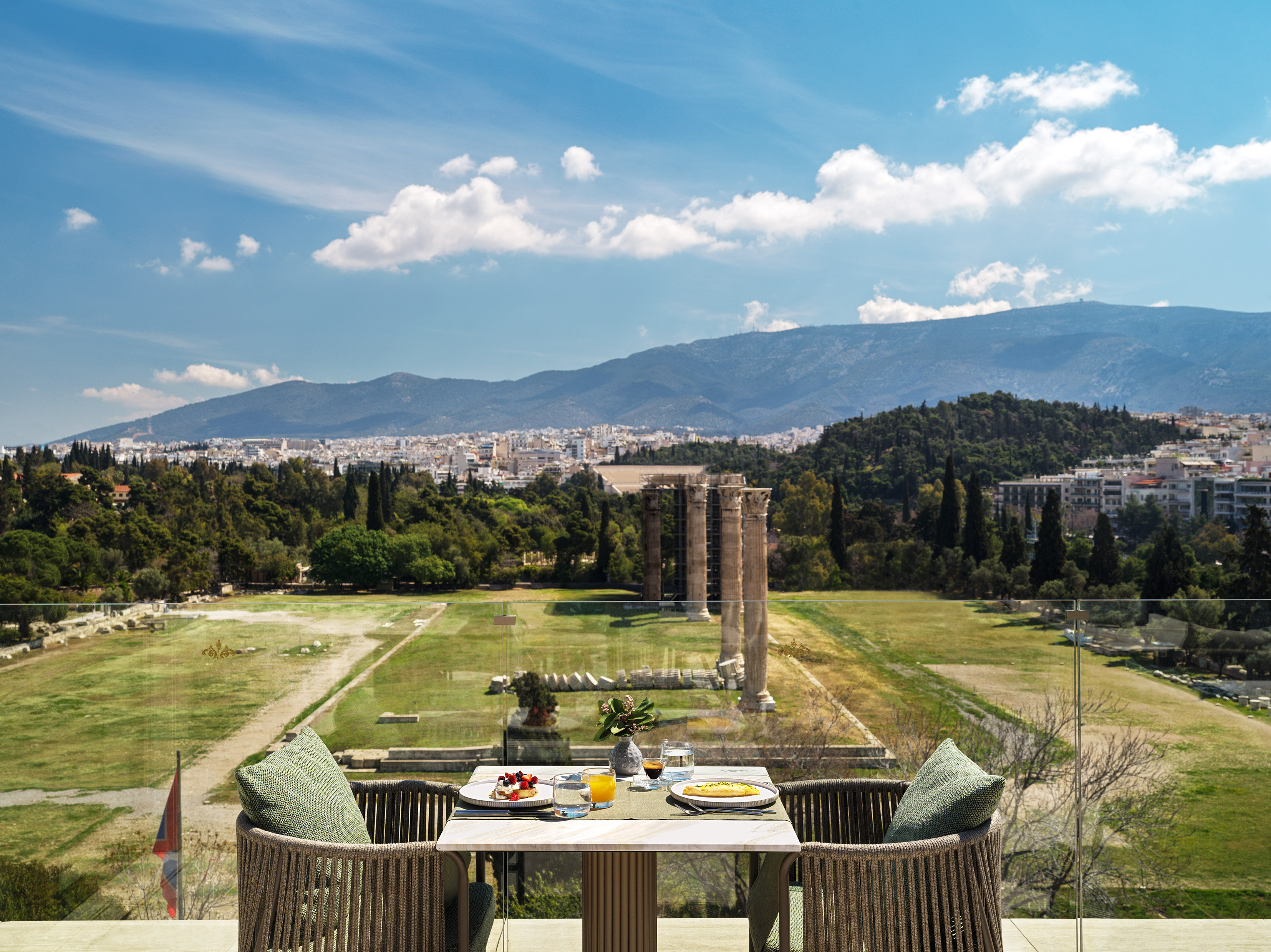 Anthology of Athens, member of The Leading Hotels of the World 83/88