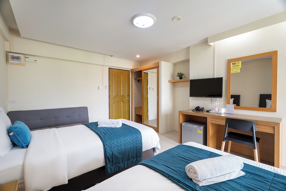 J Residence 17/46