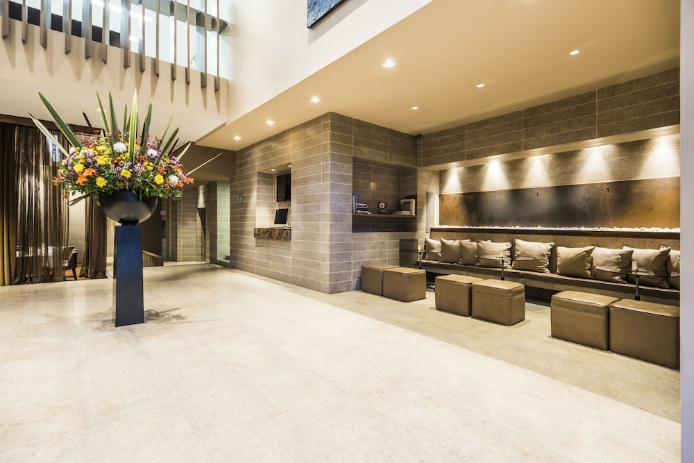 Hotel Rosales Plaza 7/61