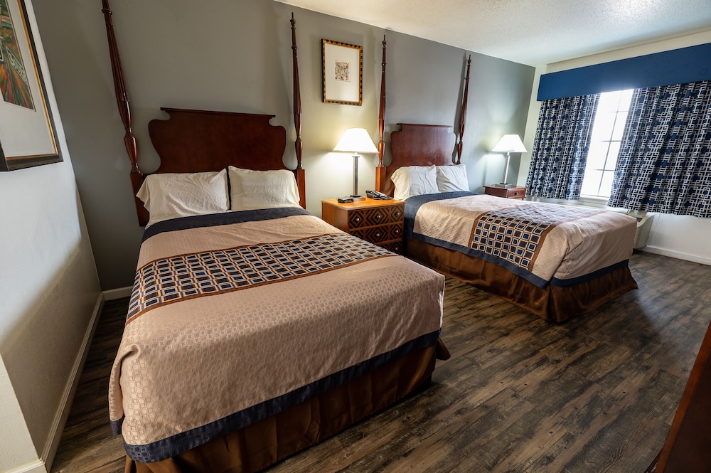 Americas Best Value Inn & Suites - Russellville 8/32