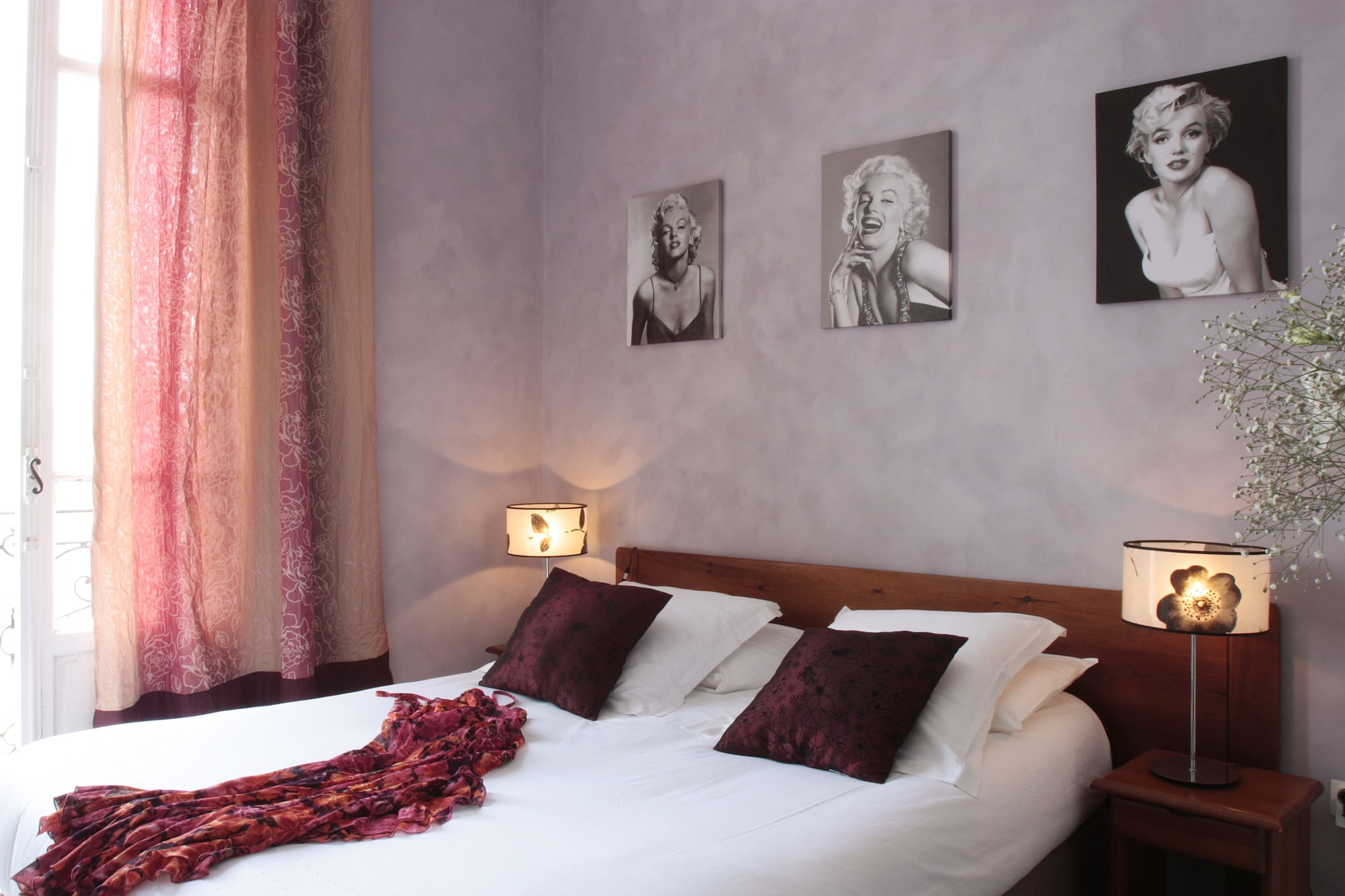 ROOM, DOUBLE BED, CITY VIEW