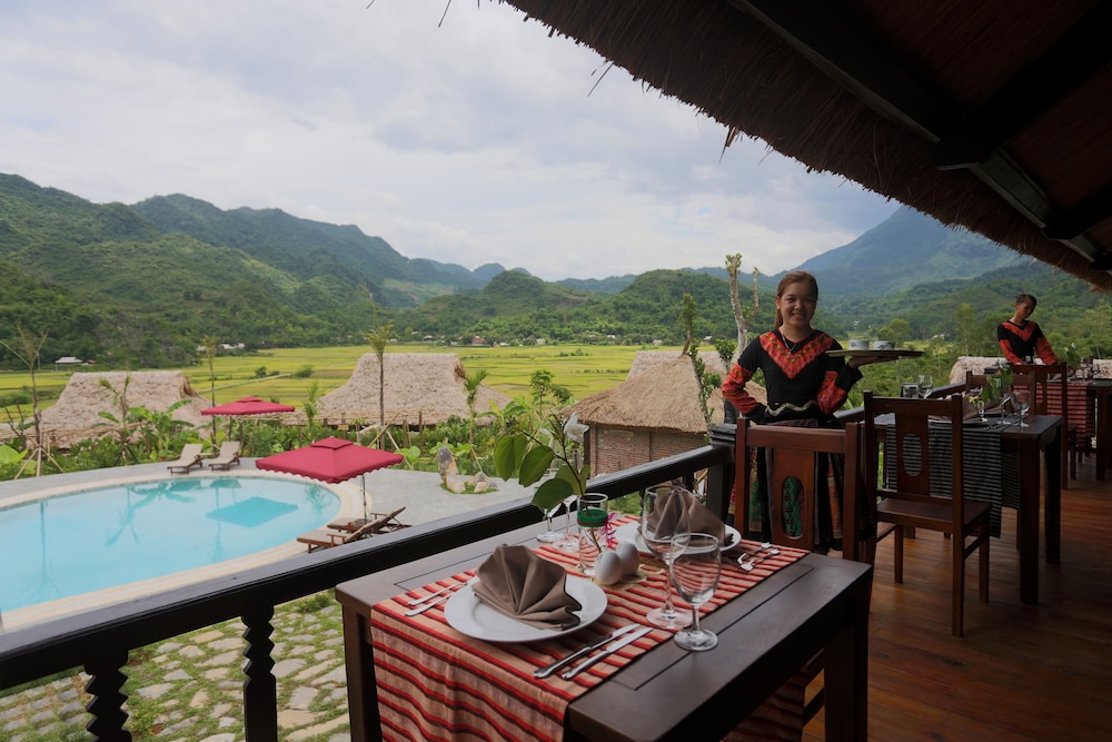 Mai Chau Ecolodge 63/72