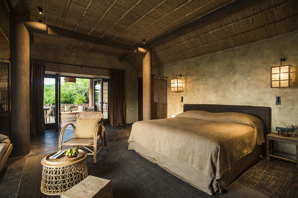 1 Bedroom, Hill, Pool, Villa, King Bed
