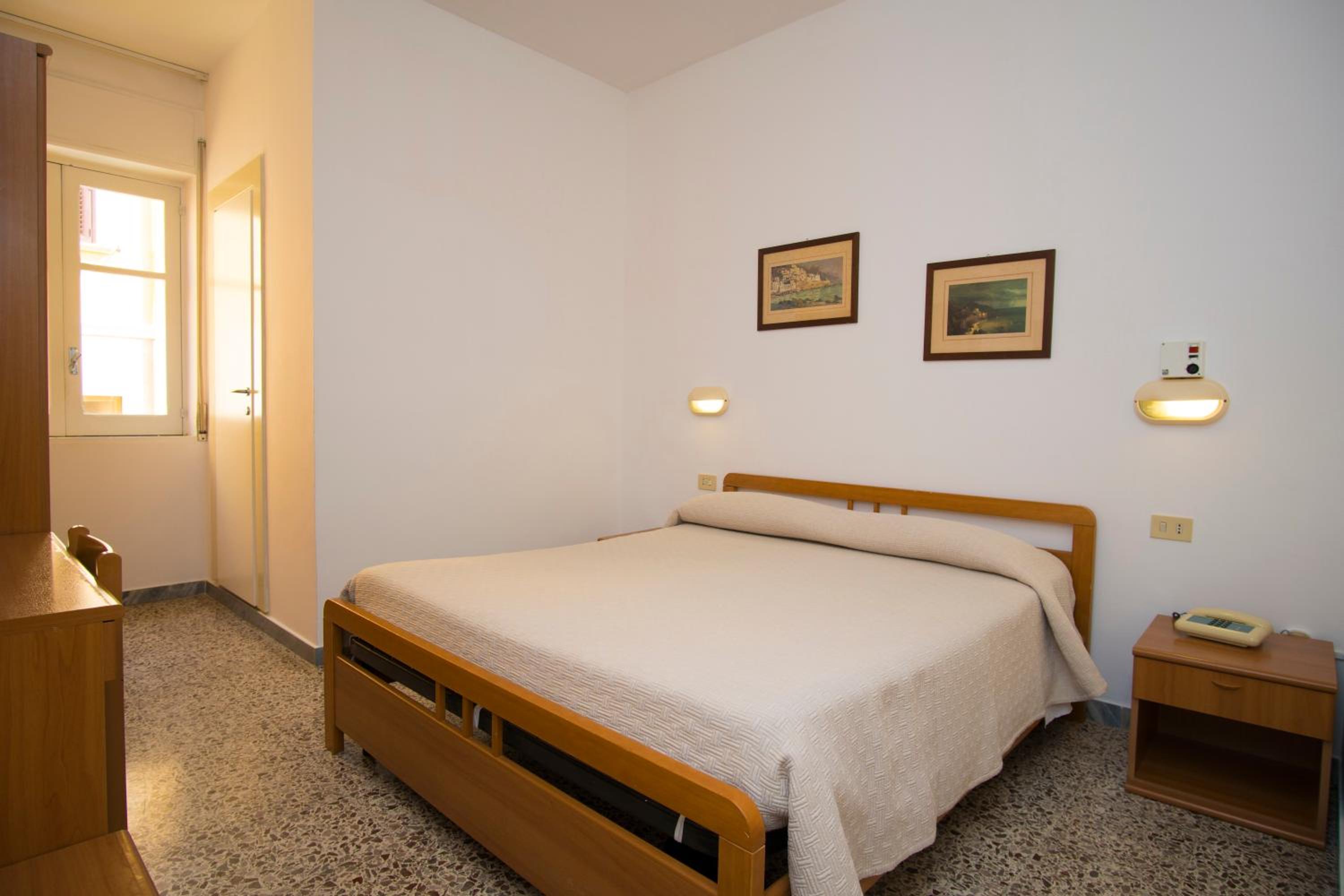 غرفة بسرير مزدوج، Albergo Delfino 4/10