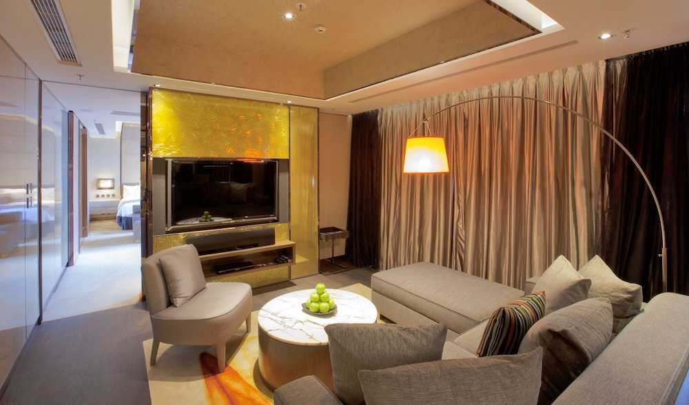 The Royal Garden Kowloon East 54/79