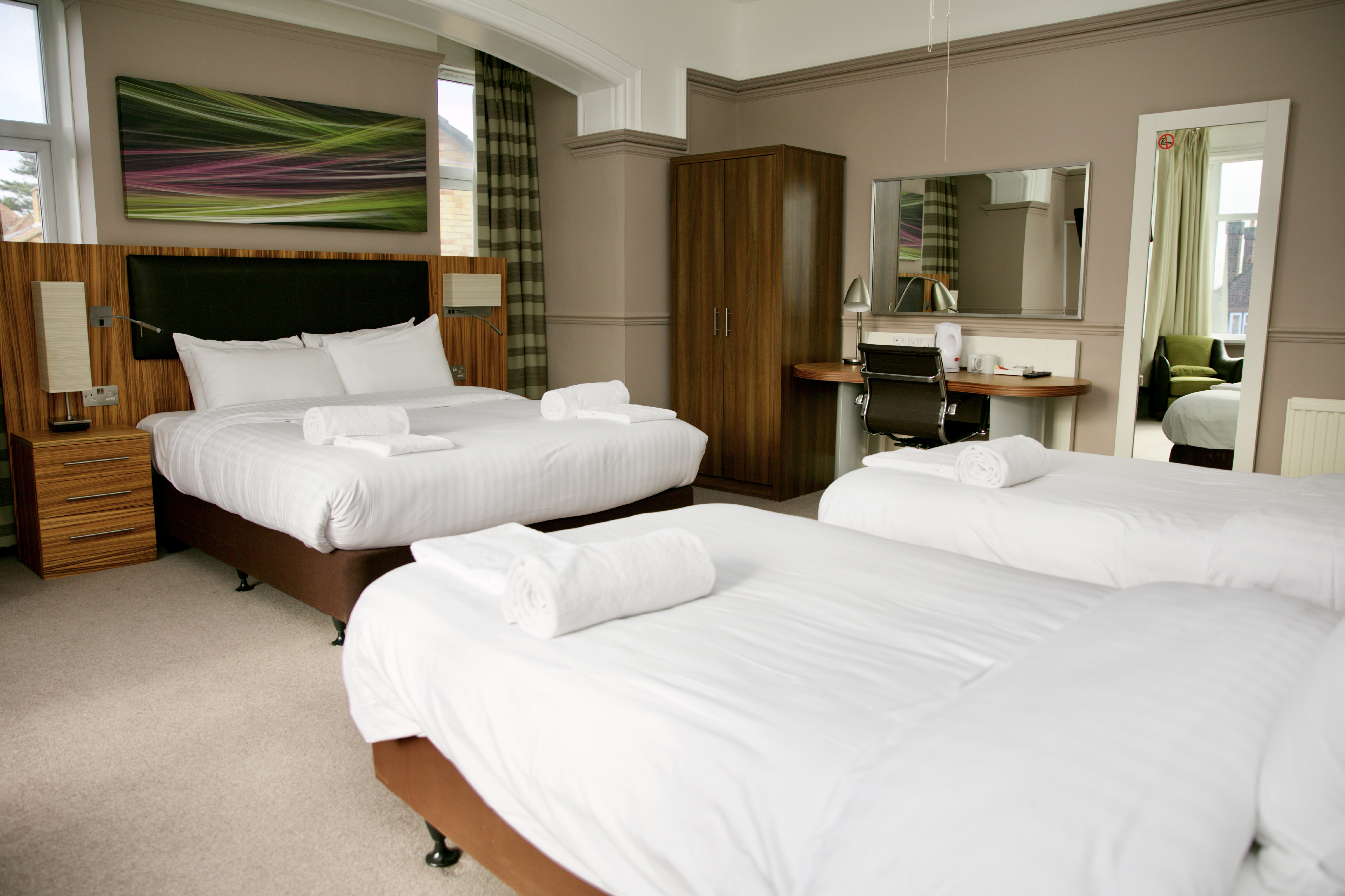 Room at Uno Hotel Heathrow Windsor, Stanwell