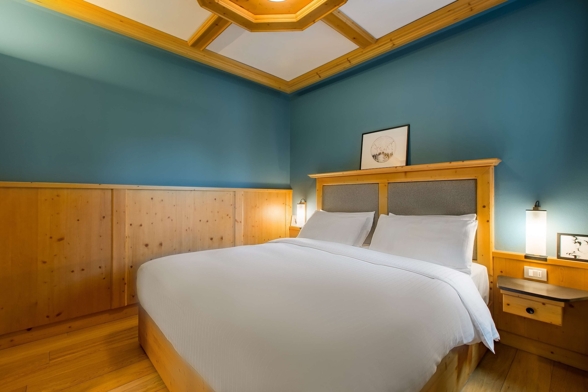 1 BEDROOM, STUDIO