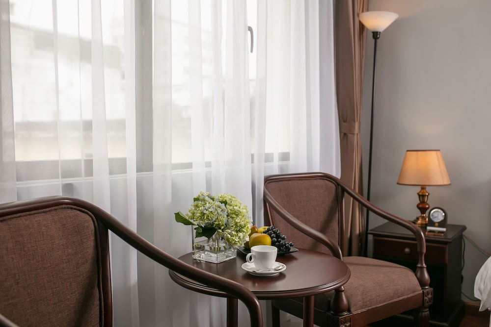 Halais Hotel 31/50