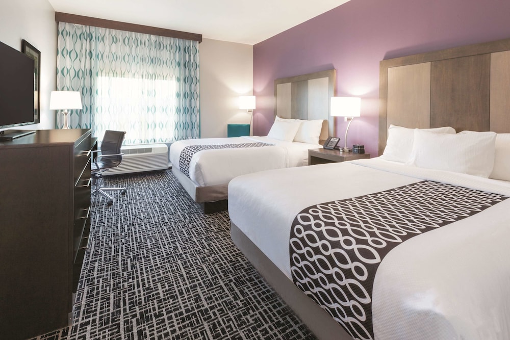 La Quinta Inn & Suites By Wyndham Terre Haute 13/44
