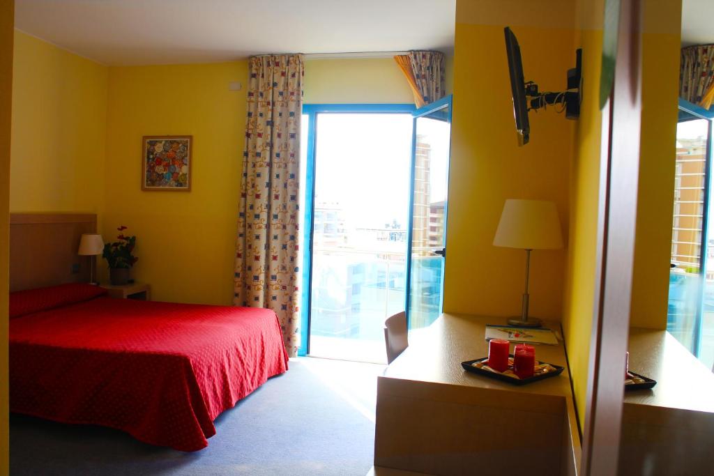 Hotel Cristallo 12/32