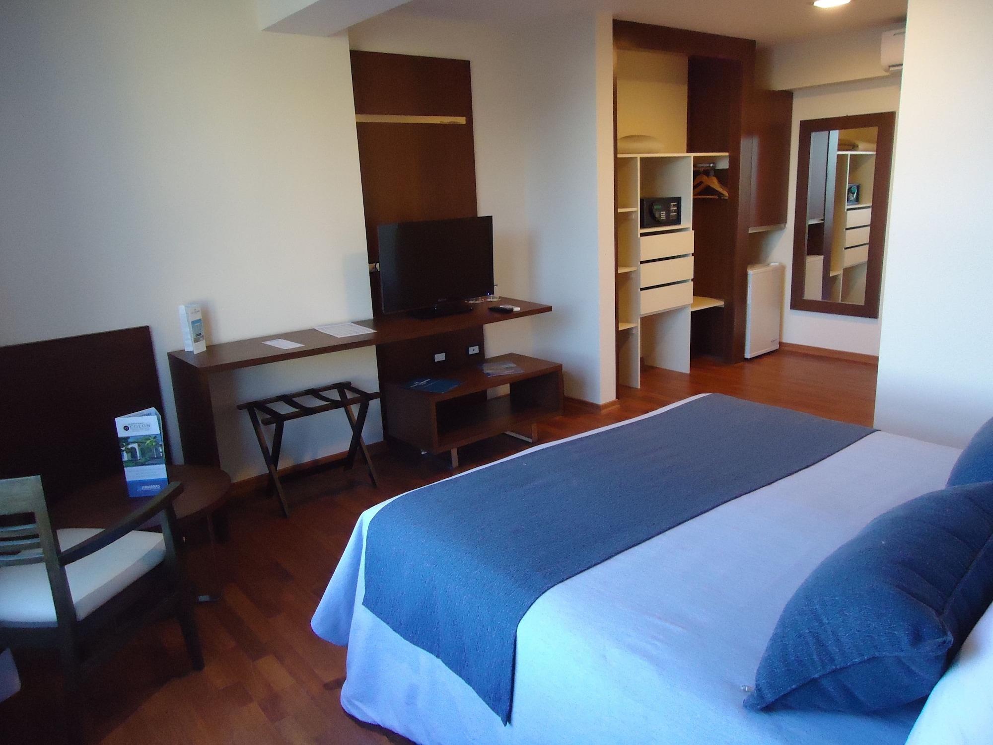 Puerto Amarras Hotel & Suites 10/19