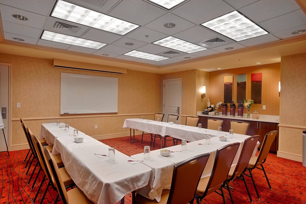 Residence Inn By Marriott Neptune At Gateway Center 33/36
