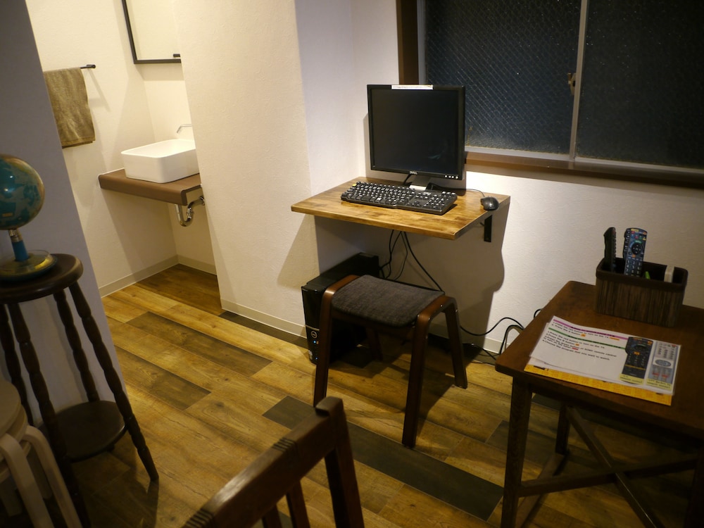 J-Hoppers Hiroshima Guesthouse 42/50