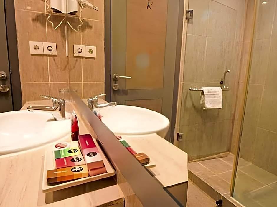 Hotel Dafam Semarang 47/47