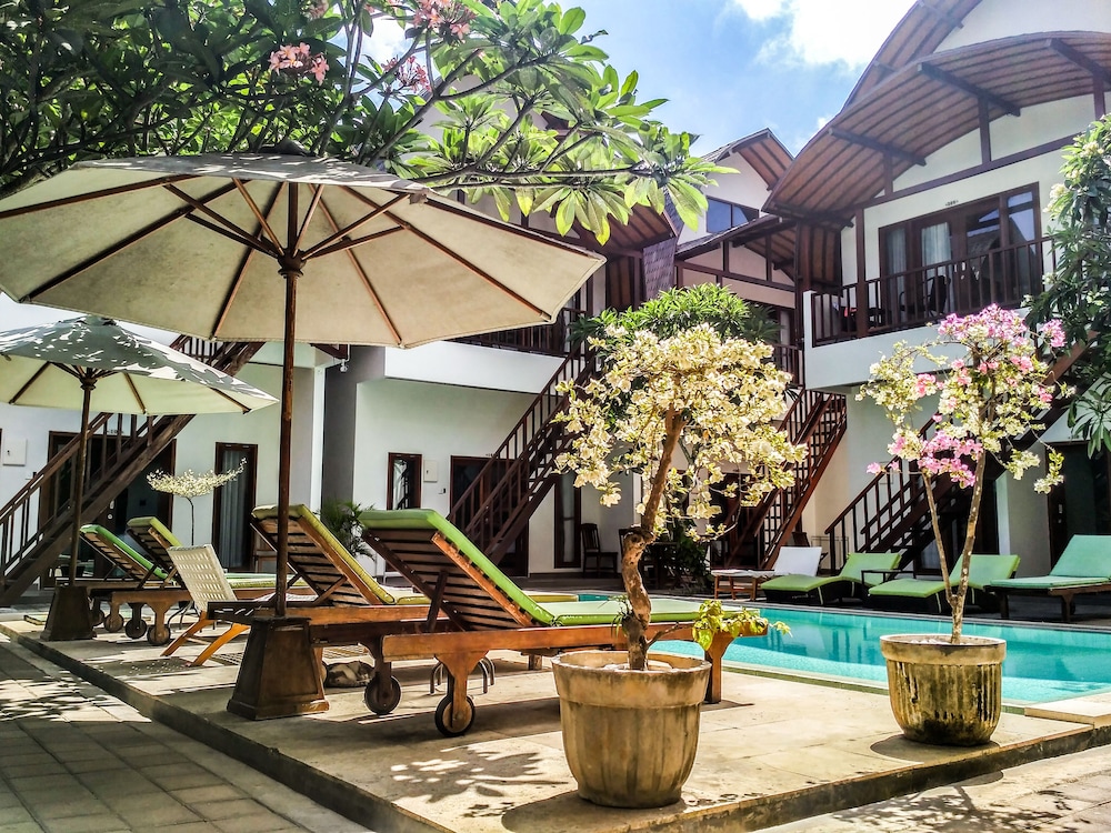 Naturela Uluwatu 57/67