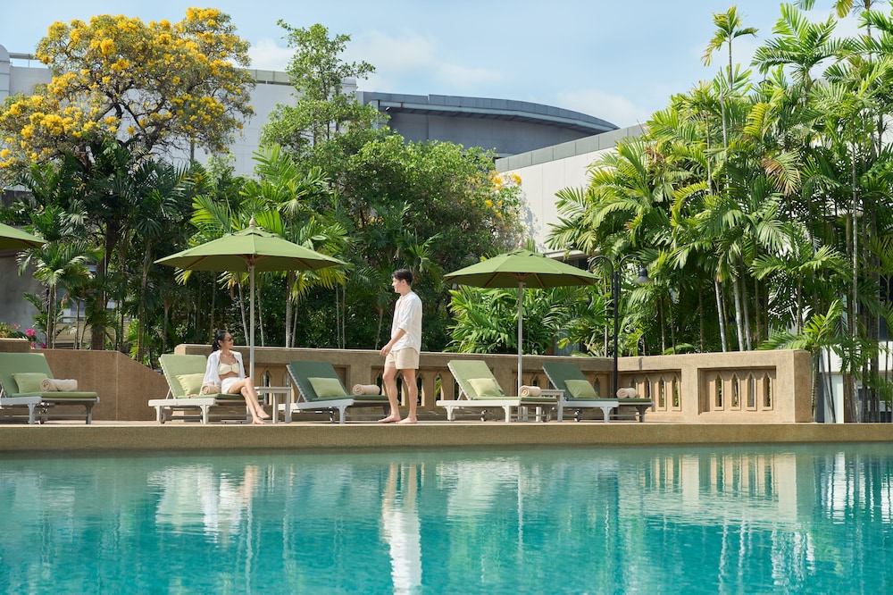 Dusit Princess Srinakarin Bangkok 65/69