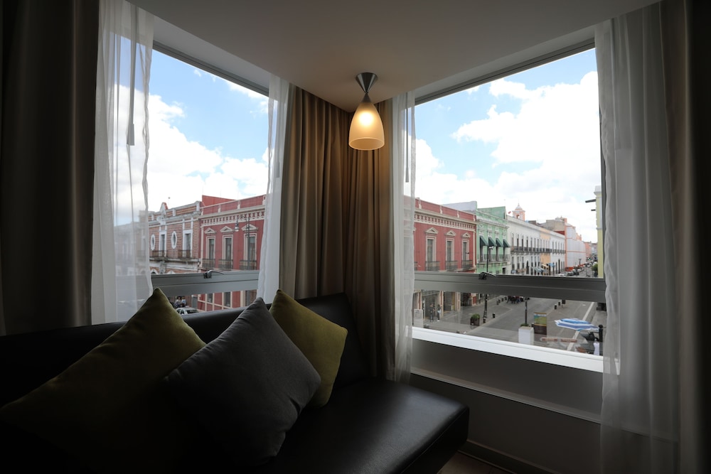 Hotel Senorial 42/56